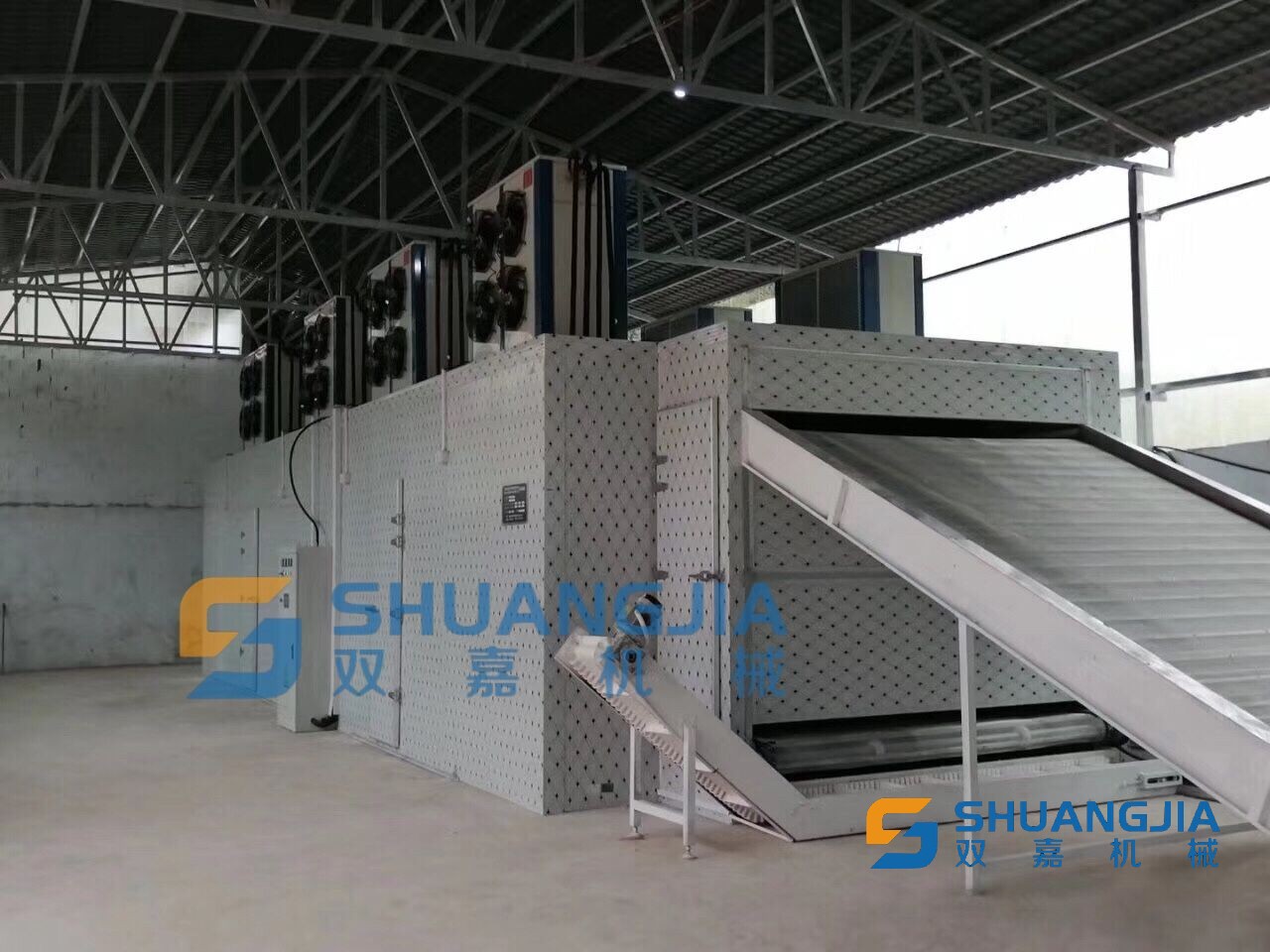 1652417653208183.jpg 空氣能連續(xù)式烘干機(jī).jpg